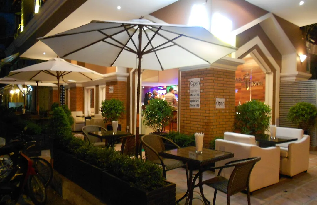 Pillar Hotel-1