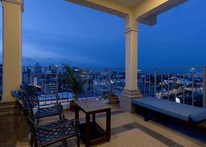 Arison Hotel